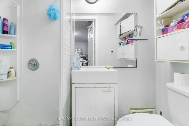 Additional image 32 of 7560 Goreway Dr Unit 18