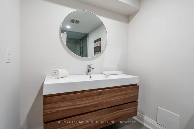 Additional image 34 of 81 Flanders Dr