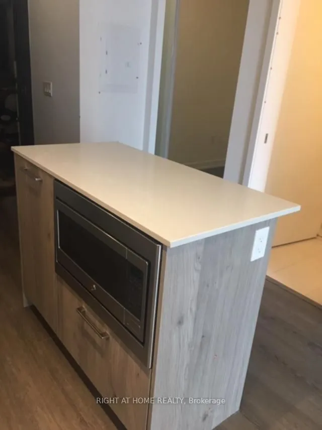 Additional image 13 of 1 Yorkville Ave Unit 3012