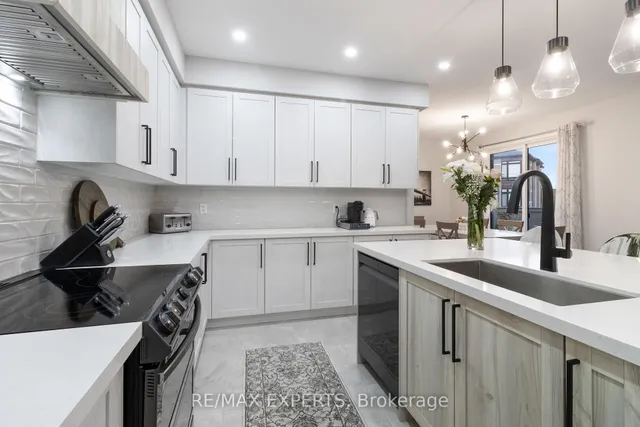 Additional image 19 of 12 Moorcroft Pl