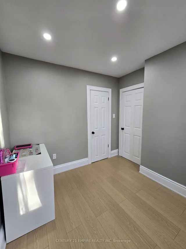 Additional image 19 of 61 Stirton St