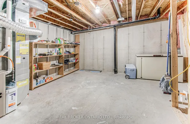 Additional image 27 of 900 Doon Village Rd Unit 4