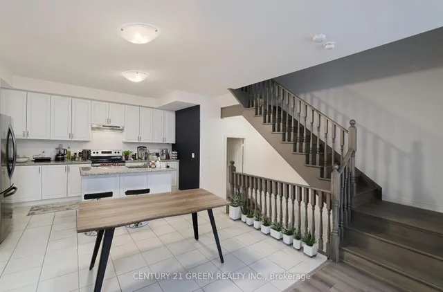 Additional image 14 of 467 Manhattan Common St