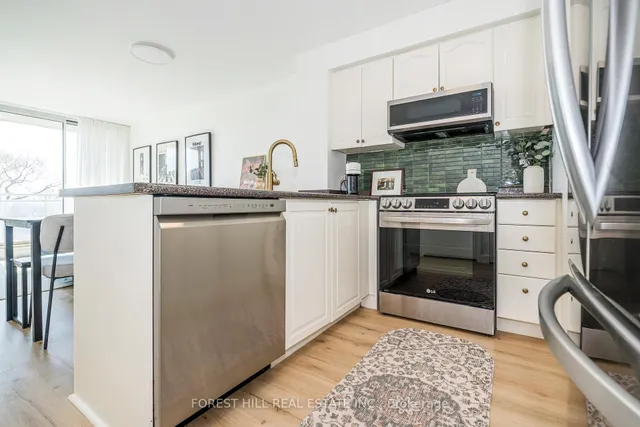 Additional image 4 of 650 Queens Quay Unit 608