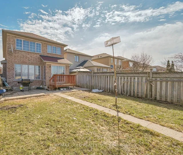 Additional image 34 of 37 Loons Call Cres