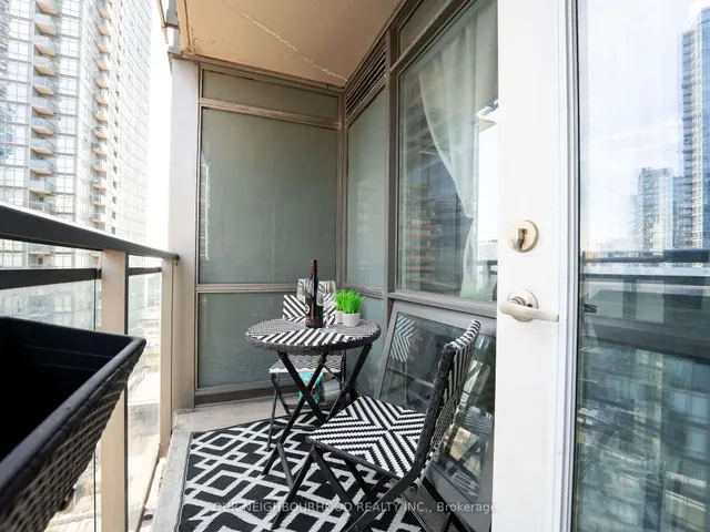 Additional image 24 of 15 Fort York Blvd Unit 1208