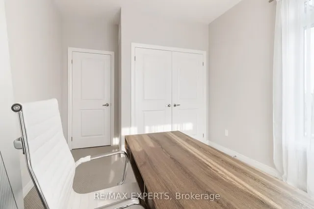 Additional image 23 of 12 Moorcroft Pl