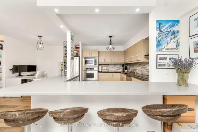 Additional image 4 of 212 St George St Unit 203