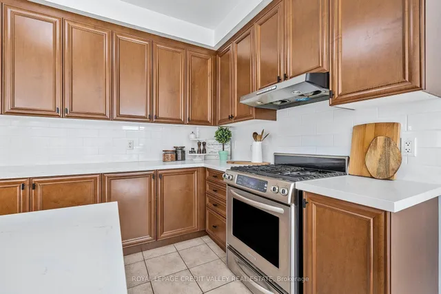 Additional image 19 of 14 Larande Crt