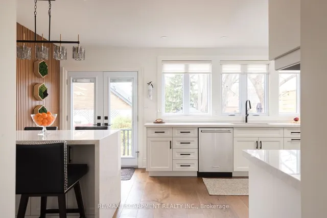 Additional image 12 of 109 Lake Avenue Dr