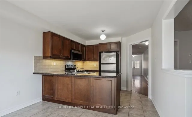 Additional image 10 of 440 Chandler Cres