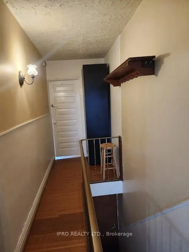 Additional image 17 of 1314 Dupont St