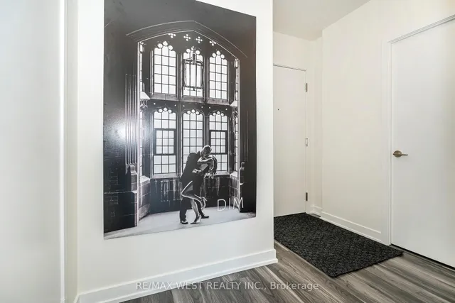 Additional image 4 of 859 The Queensway N/A Unit 813