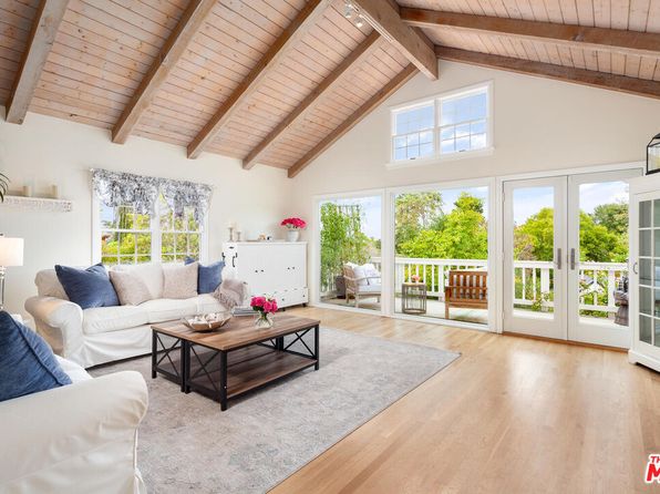 12052 Laurel Terrace Dr, Studio City, CA 91604