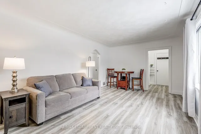 Additional image 6 of 14 WALKER Ave