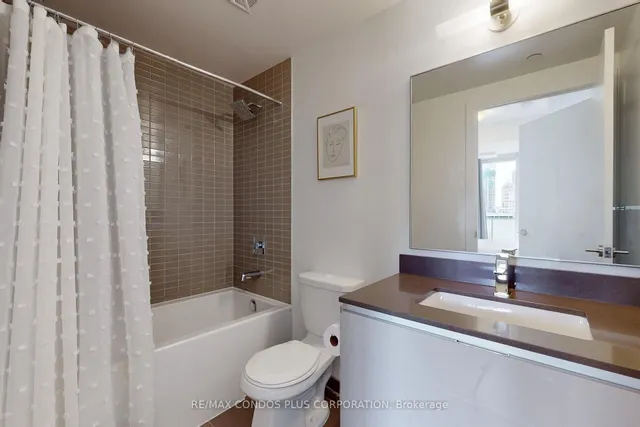 Additional image 19 of 200 Bloor St Unit 2105