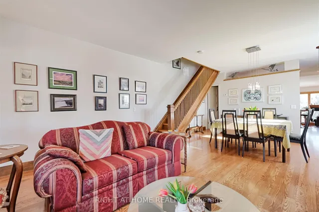 Additional image 33 of 61 Woburn Ave