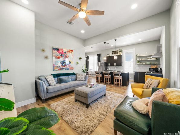 Primary image of 1235 E Crockett St, San Antonio, TX 78202
