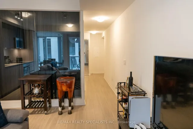 Additional image 2 of 8 Widmer St Unit 915