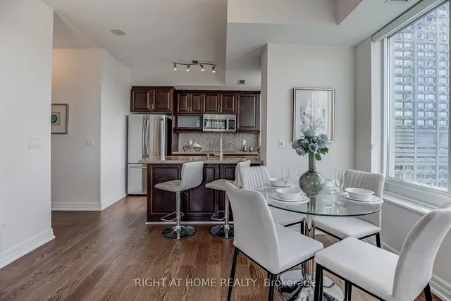 Additional image 10 of 35 Balmuto St Unit 3101