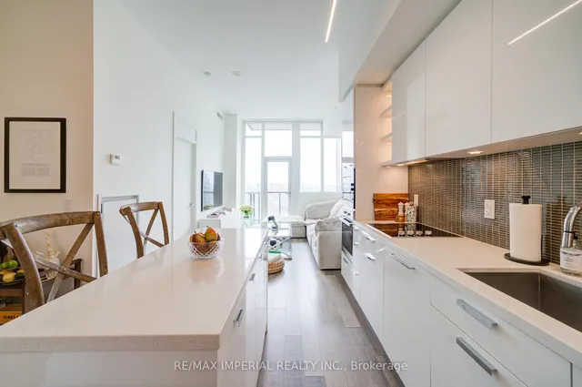 Additional image 13 of 32 Davenport Rd Unit 2406