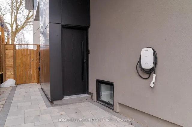 Additional image 4 of 44 Doris Dr