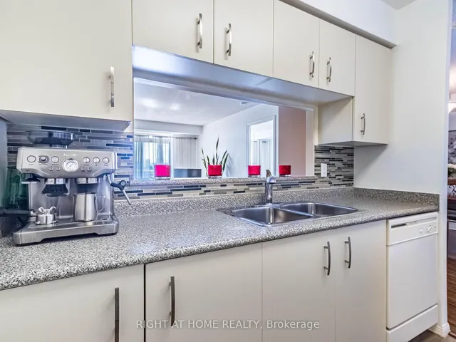 Additional image 17 of 650 Lawrence Ave Unit 646