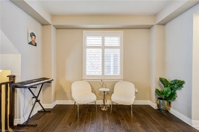 Additional image 17 of 119 Hazelton Ave