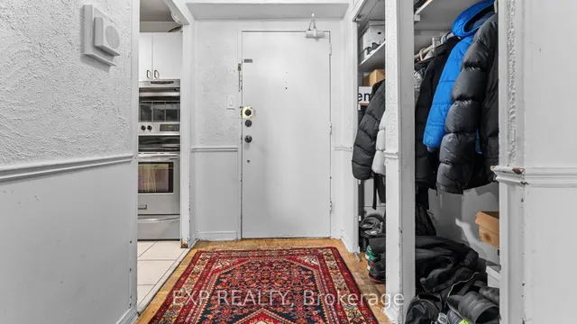 Additional image 4 of 362 The East Mall Dr Unit 1401