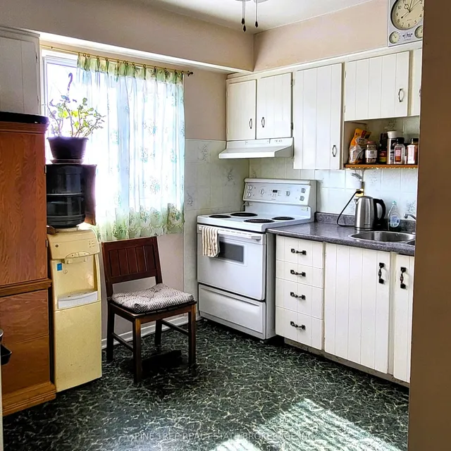 Additional image 4 of 104 Baronwood Crt Unit 104