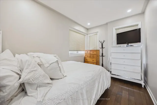 Additional image 17 of 760 Lawrence Ave Unit 146