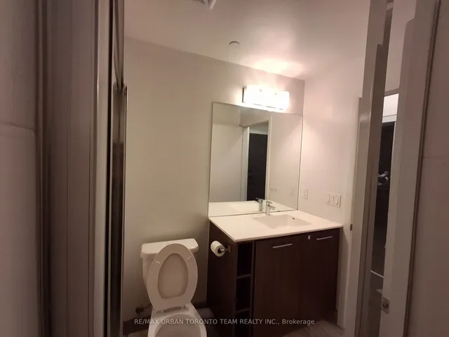 Additional image 27 of 435 Richmond St Unit 514