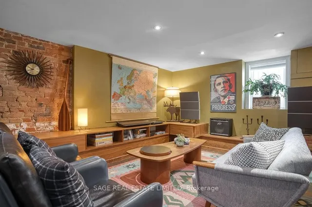 Additional image 34 of 76 Mitchell Ave