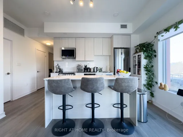 Additional image 25 of 2433 Dufferin St Unit 211