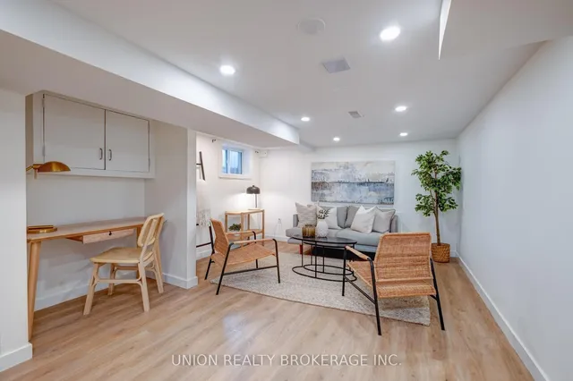 Additional image 26 of 49 Bastedo Ave