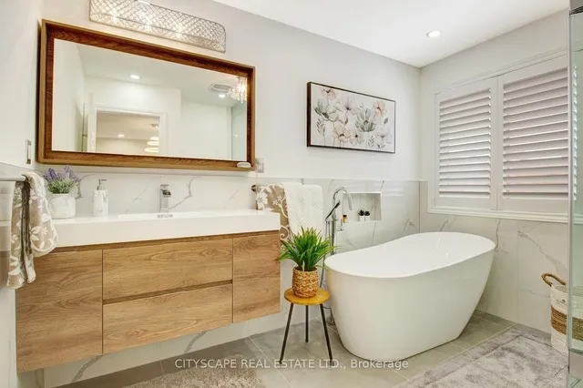 Additional image 23 of 11 Penfold Crt