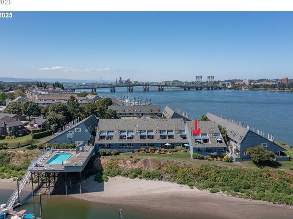 148 N Hayden Bay Dr, Portland, OR 97217
