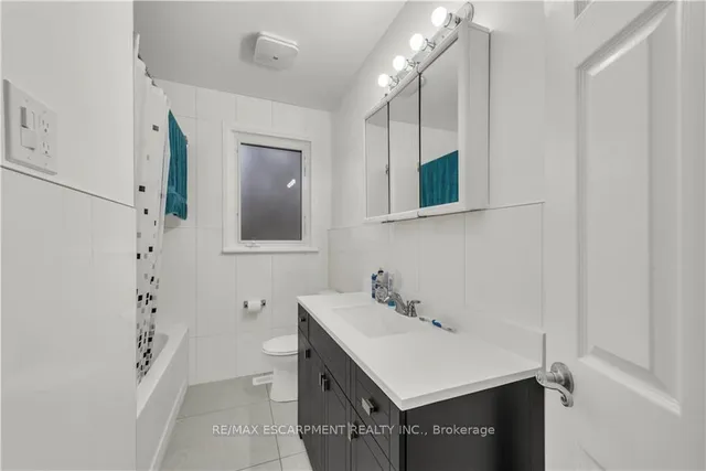 Additional image 19 of 39 Bland Ave