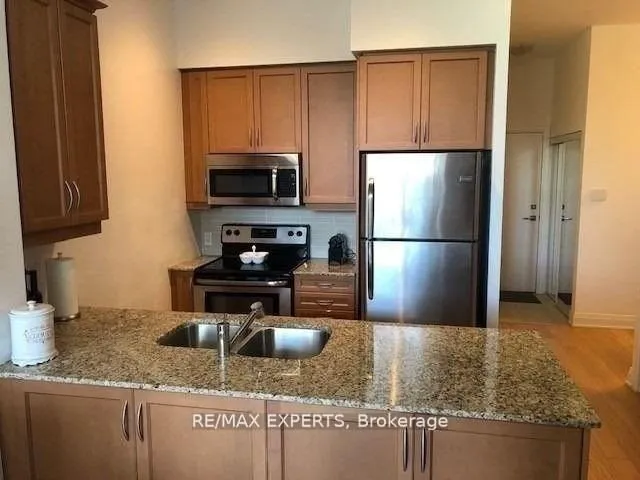 Additional image 14 of 530 St Clair Ave Unit 302