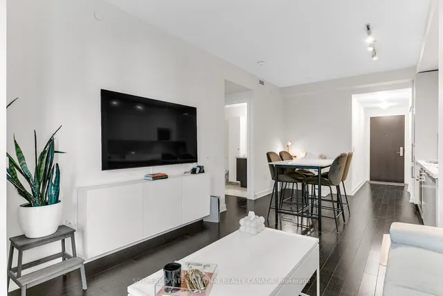 Additional image 11 of 330 Richmond St Unit 921