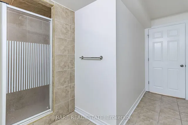 Additional image 39 of 46 Bottomwood St