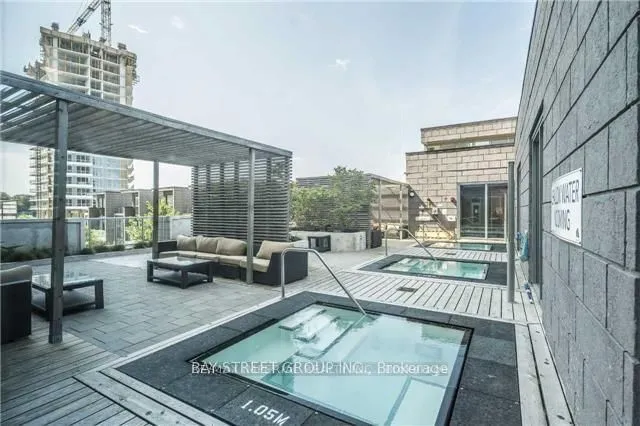 Additional image 12 of 121 Mcmahon Dr Unit 1212