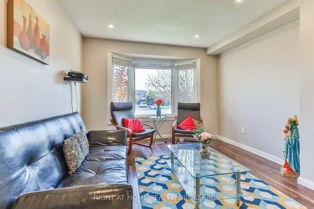 Additional image 11 of 2 Desantis Crt