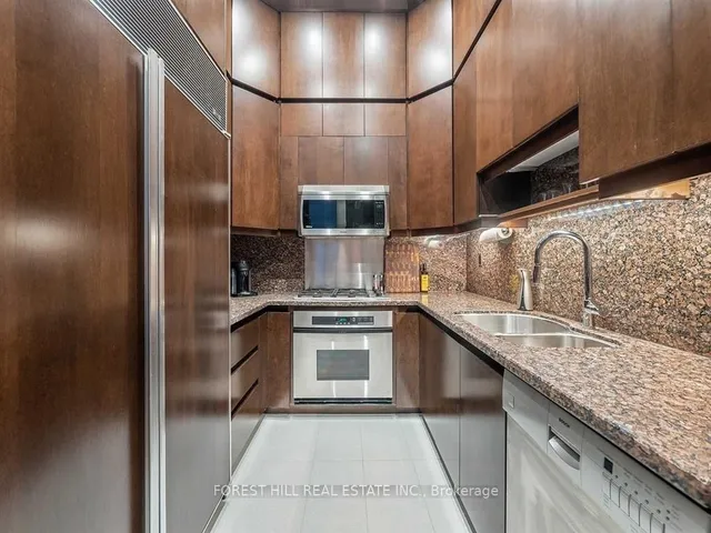 Additional image 14 of 8 Wellesley St Unit PH7