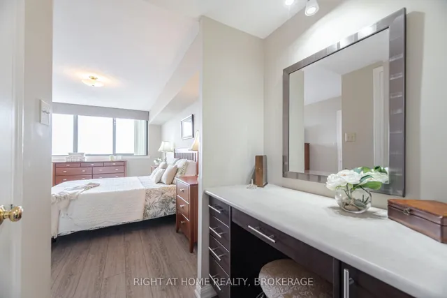 Additional image 25 of 1240 Marlborough Crt Unit 908