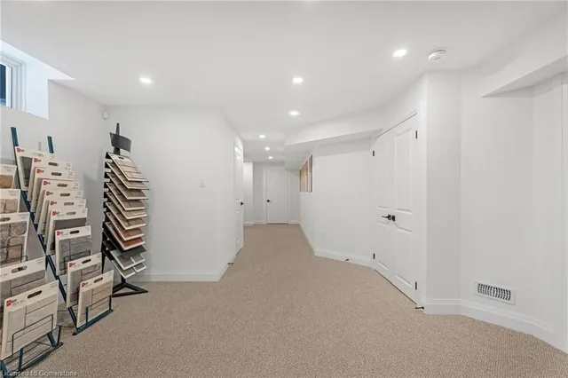 Additional image 43 of 37 Roselawn Ave