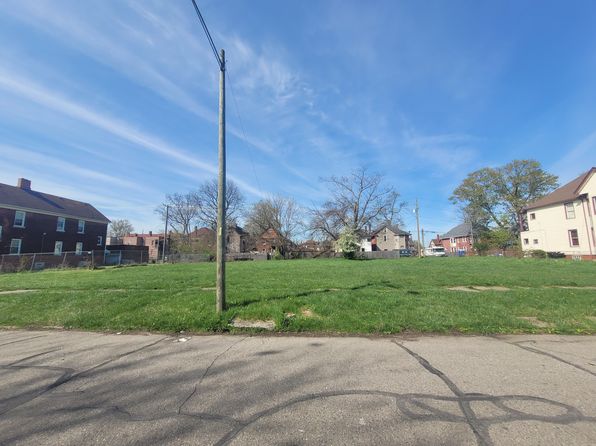 2939 Sheridan St, Detroit, MI 48214