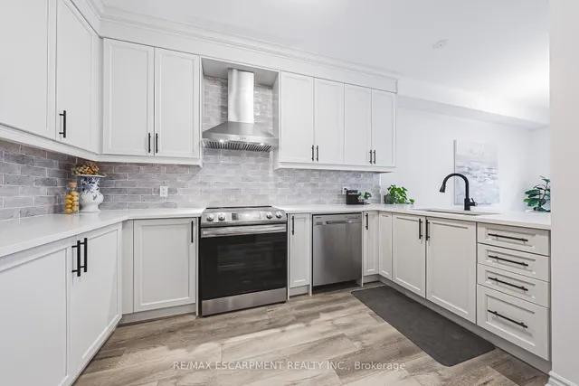 Additional image 20 of 61 Soho St Unit 134