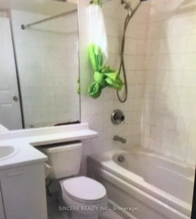 Additional image 8 of 28 Hollywood Ave Unit 309