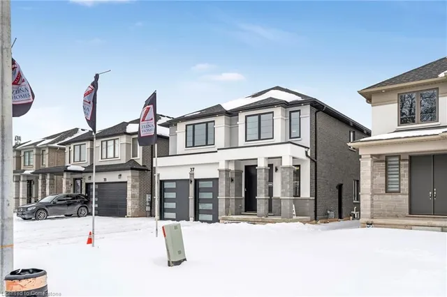 Additional image 4 of 37 Roselawn Ave